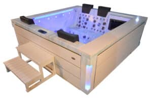 Outdoor Aussenwhirlpool Hot Tub Spa Pool in Hellblau-Weiss