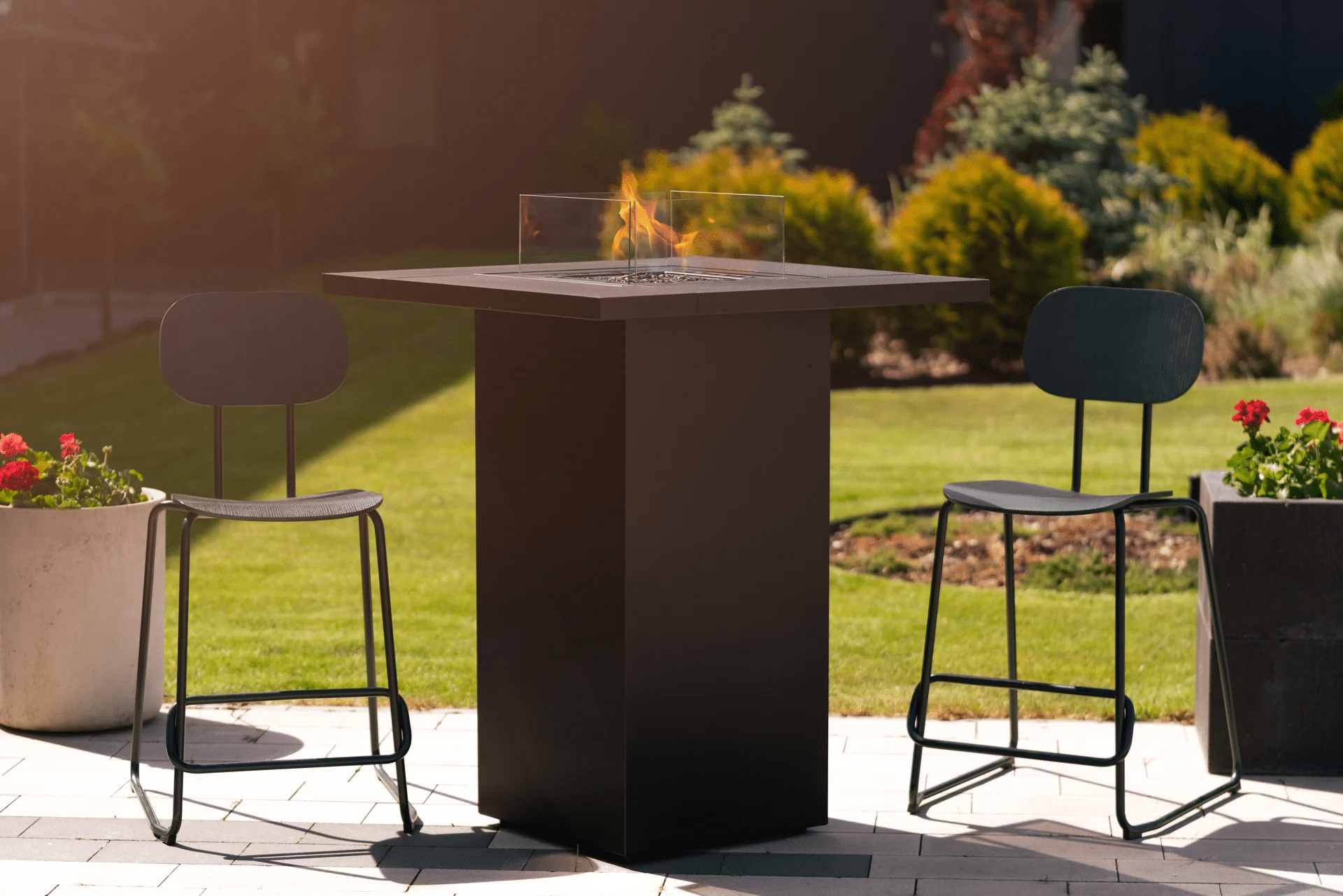Planika Feuertisch Square Table High inkl. Cover